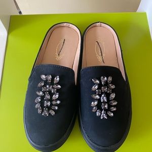 Girls Black slip on shoes